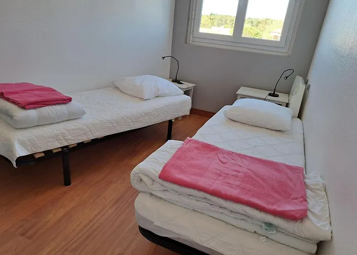 Bel 2 - Face - 5 Personnes, Wifi, Animaux Admis, Parking - Fr-1-323-457