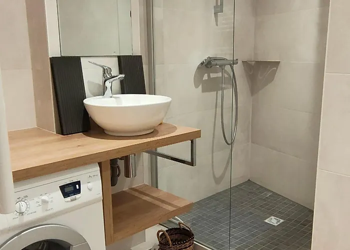 Bel 2 - Face - 5 Personnes, Wifi, Animaux Admis, Parking - Fr-1-323-457 *